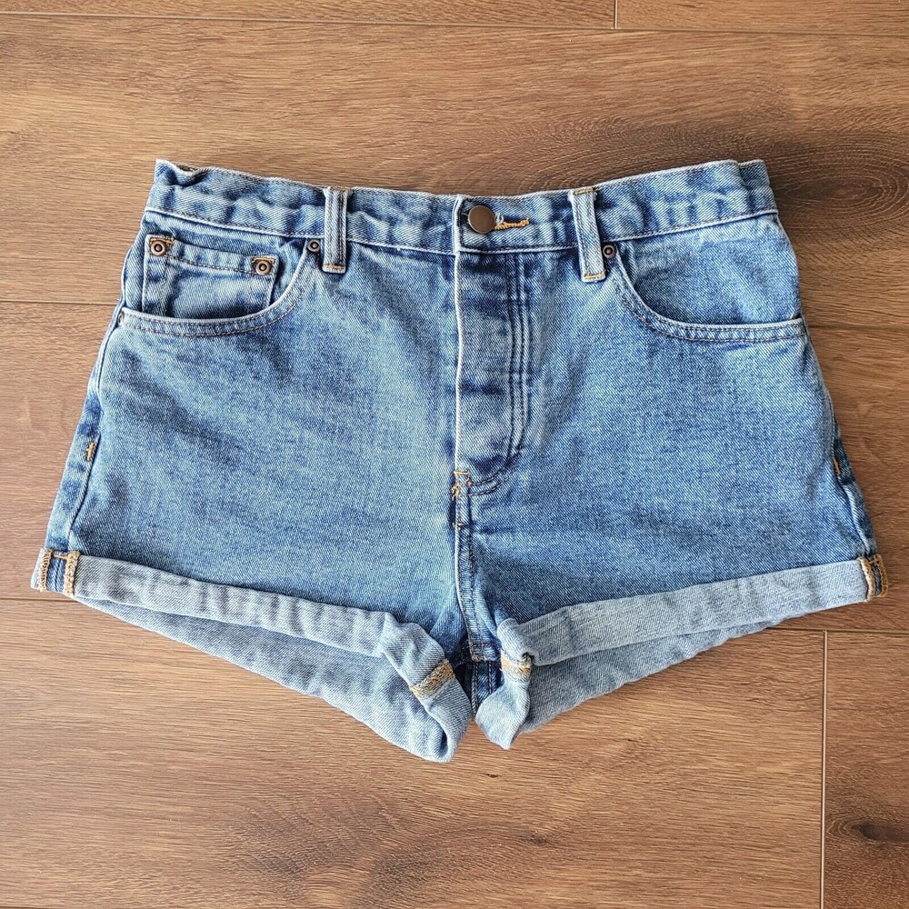 Forever 21 Rolled Hem Denim Jean Shorts Sz 26 Button Fly 2" Inseam 10" Mid Rise